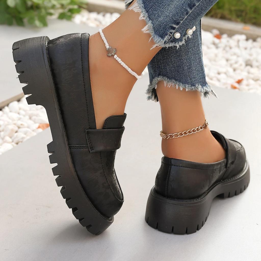 2025 Embroidered Platform Loafers Women Thick Bottom Pu Leather Shoes Woman Comfortable Slip on Casual Shoes Zapatos De Mujer