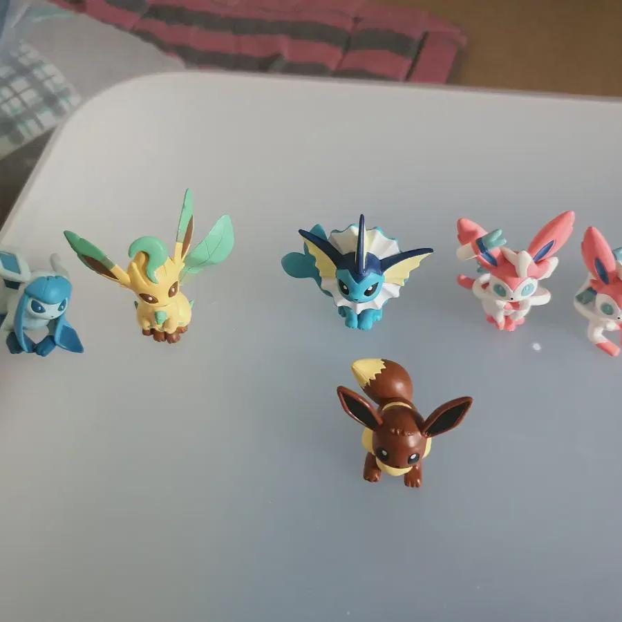 

I Sell All But A Few Eevee Figures