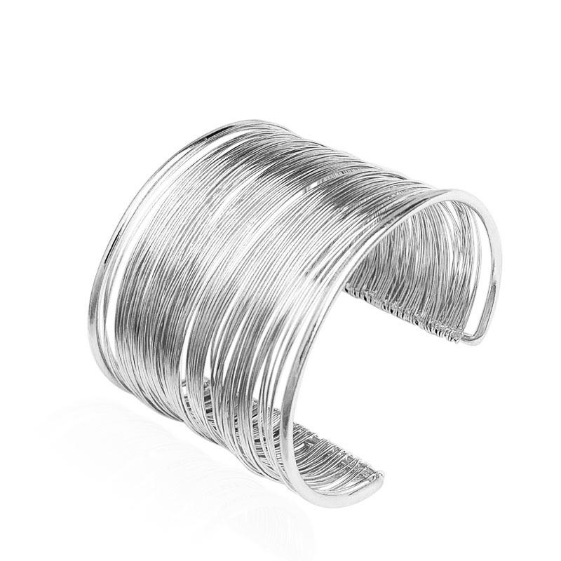 Exquisite European & American Metal Hollow Pattern Bracelet Set