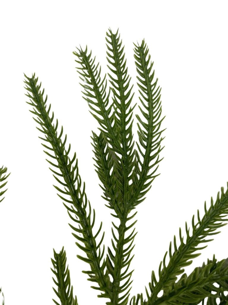 Simulated Green Pine Needle Rattan Vine, 2m Encrypted Plastic Christmas Decoration for Festive Atmosphere.