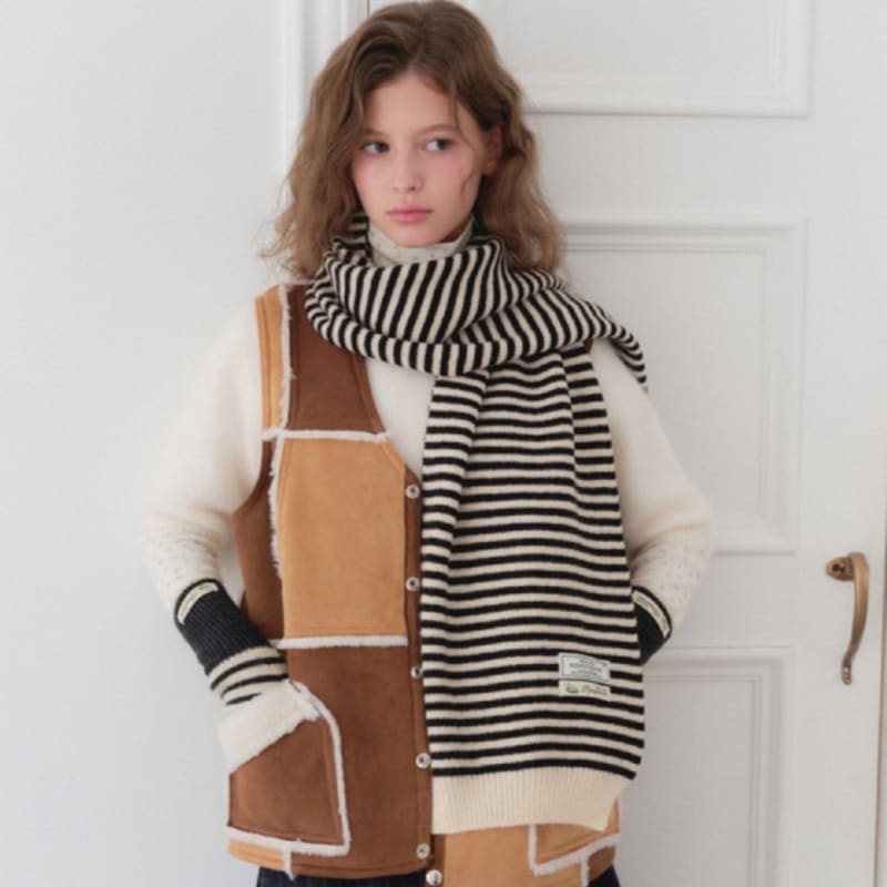 RENNYRENNIE STRAW STRIPE MUFFLER - Choose 1 of 4 striped mufflers