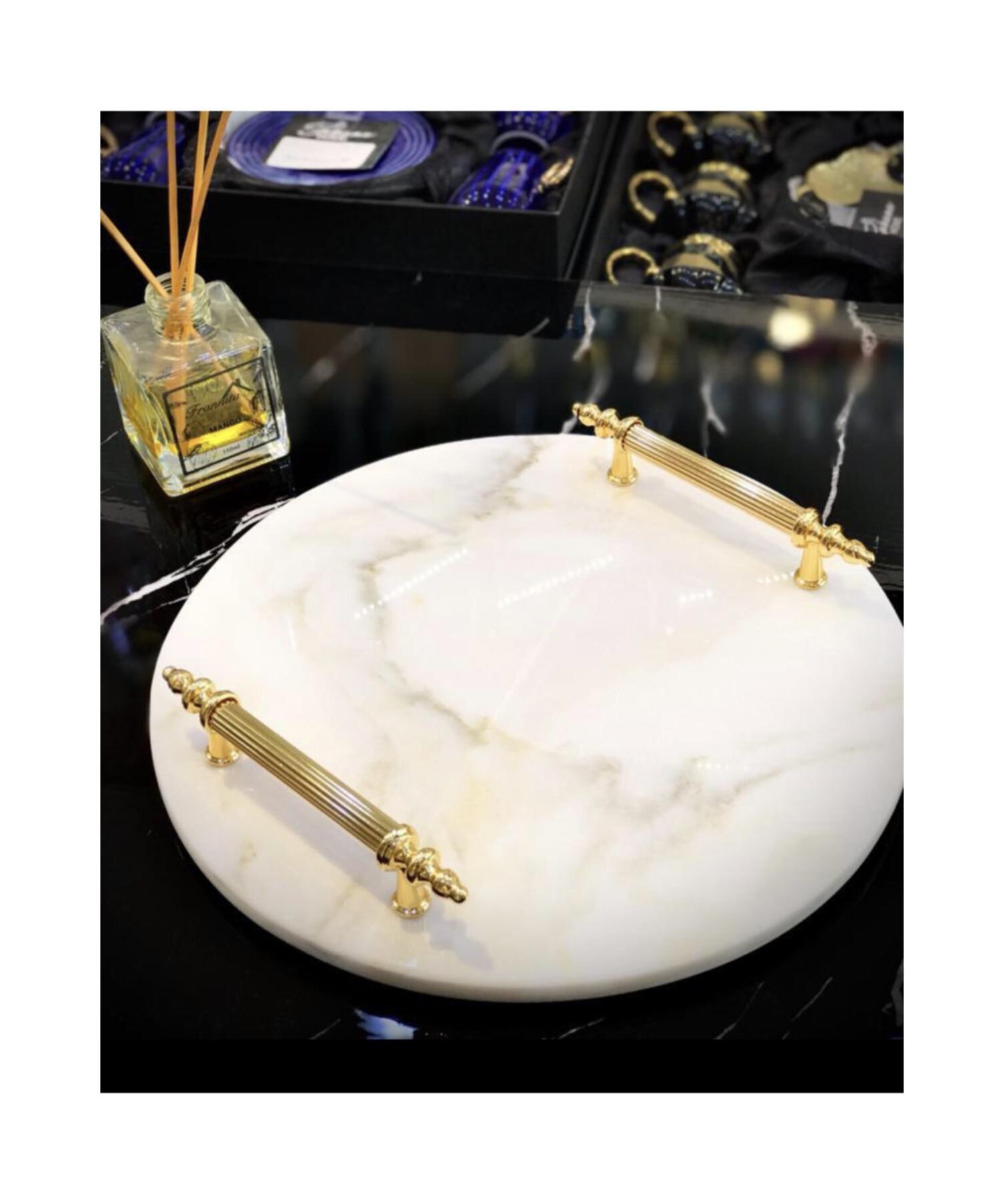 

Мраморный поднос круглый