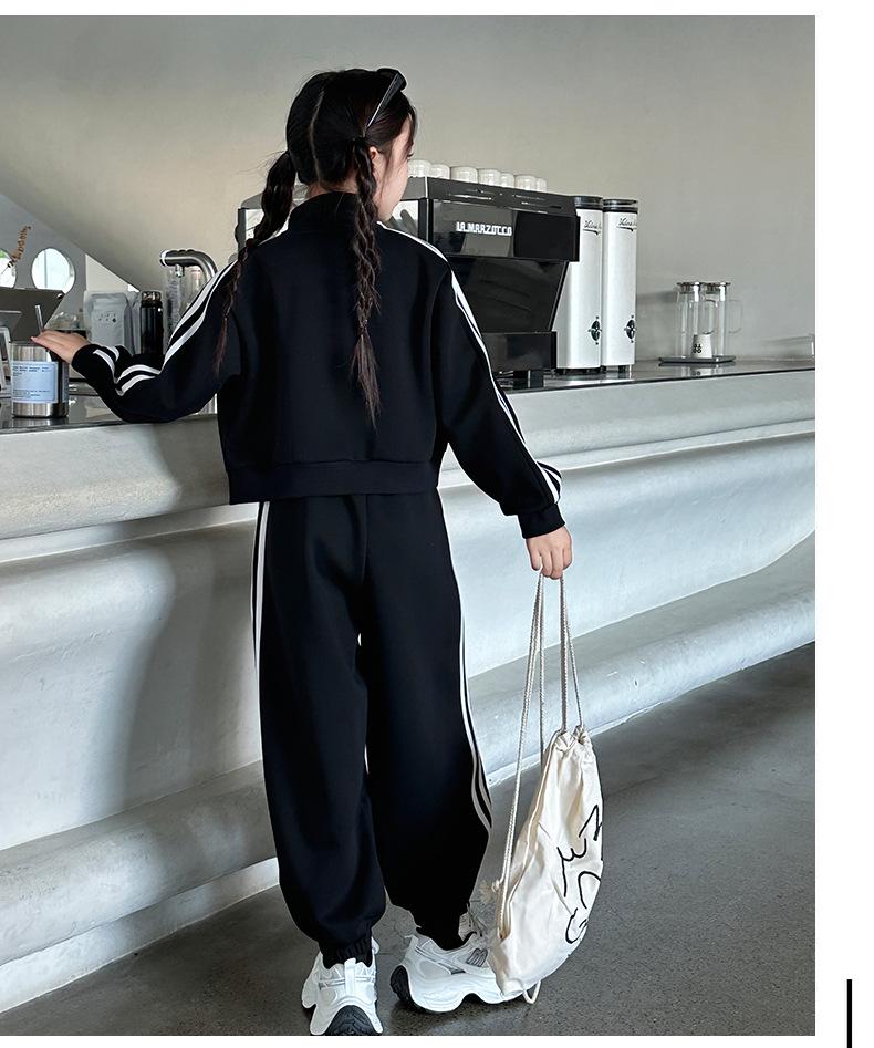 Autumn 2025 Stylish Korean Sporty Two-Piece Set for Teen Girls