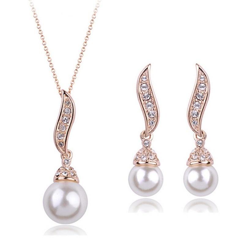 European and American Style Jewelry Set Diamond Angel Wings Pearl Rhinestone Stud Necklace