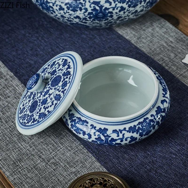 Vintage Ceramic Storage Jar with Lid Blue Flower Pattern Tea Caddy Living Room Ornament Flat Belly Ceramics Jar Home Decoration