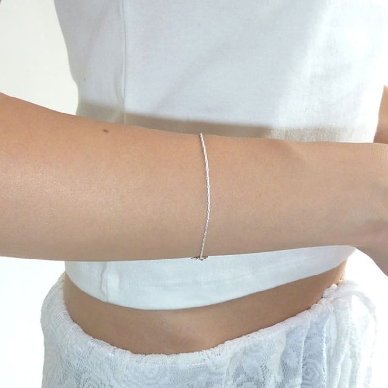 A BIT MOR MATTE SNAKE CHAIN