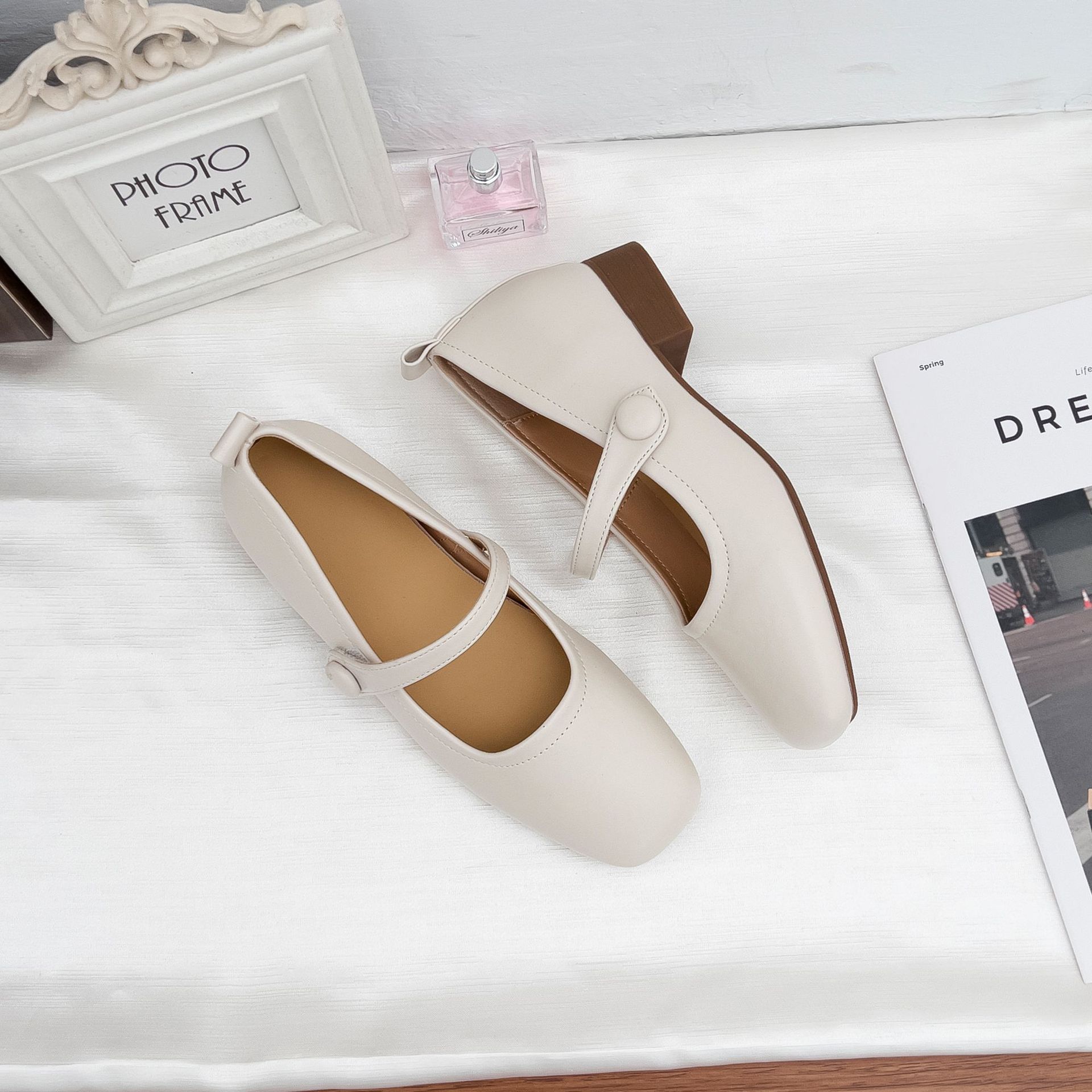 

Mary Jane shoes women s outer wear advanced sense inner height increase soft sole French sweet girl style uniform high heels women s versatile single 32