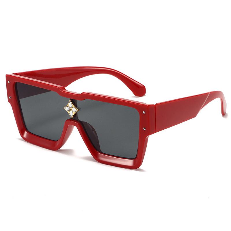 Dedicated Trendy Large Frame Sunglasses for Men and Women - European & American Style