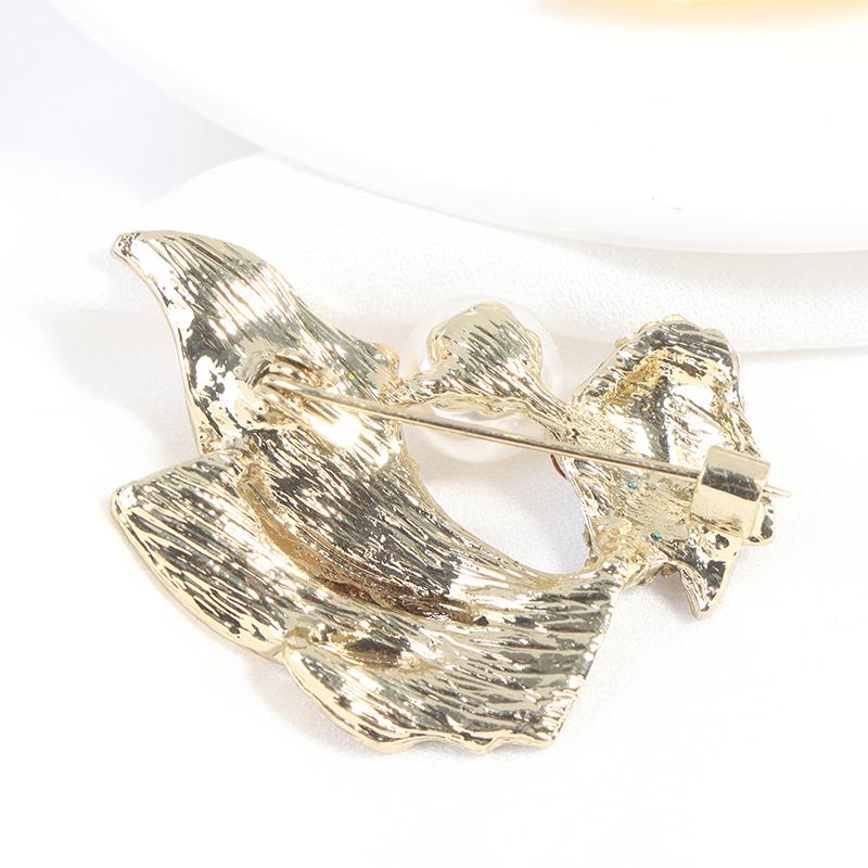 1Pc Crystal Rhinestones Goldfish Brooches Women Brooch Pin Clothes Accessories