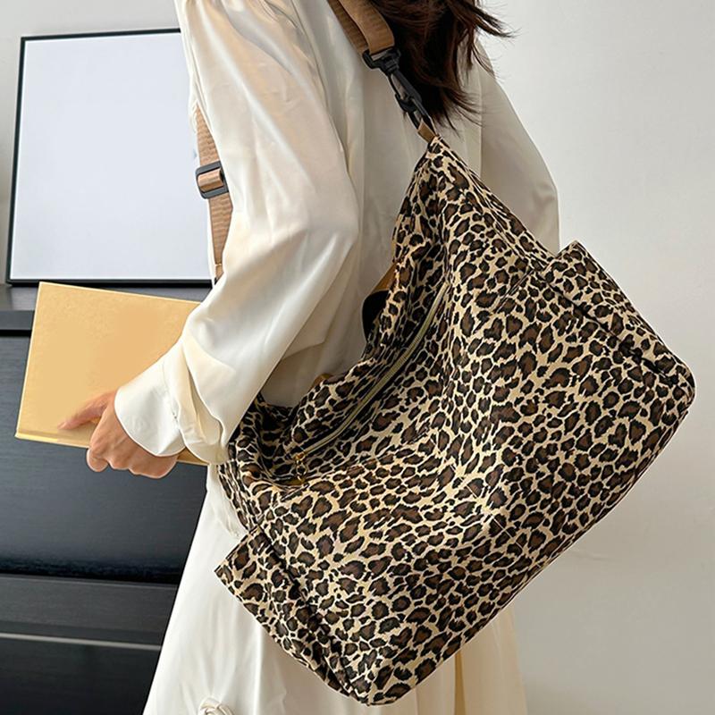 Women's New Shoulder Bag Leopard Print Casual Shopping Bag Large Capacity European and American Fashion Solid Color Tote Bag CLE