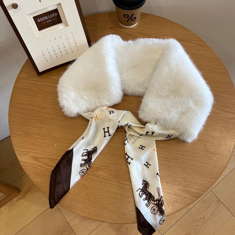 Exquisite Women's Korean Style Plush Scarf - Versatile Neck Warmer for Autumn and Winter
