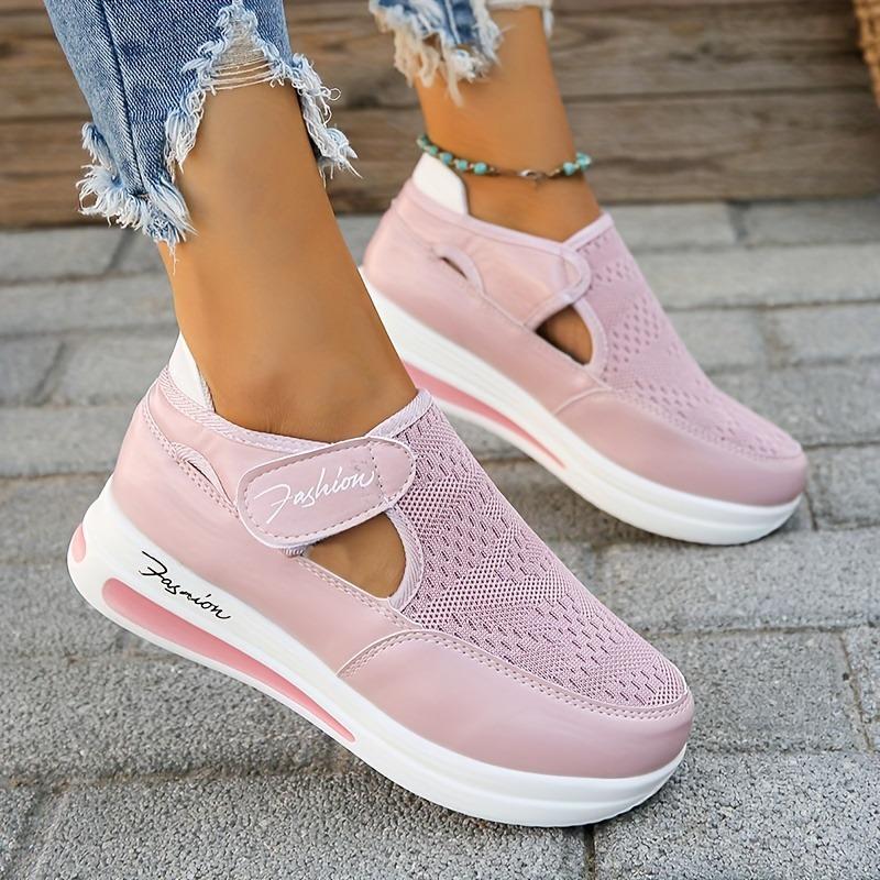 New large-sized casual single shoes for women in spring and summer, featuring flat woven breathable Velcro casual mesh