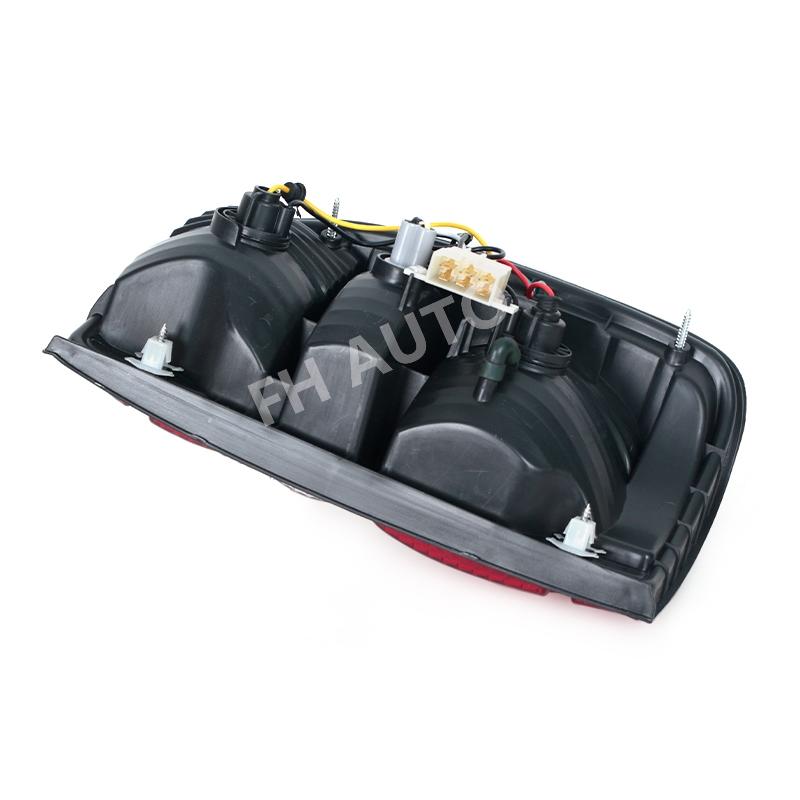 For Toyota Tacoma 2001 2002 2003 2004 Car Rear Bumper Tail Lamp Light Brake Stop Reverse Lamp Taillight Taillamp