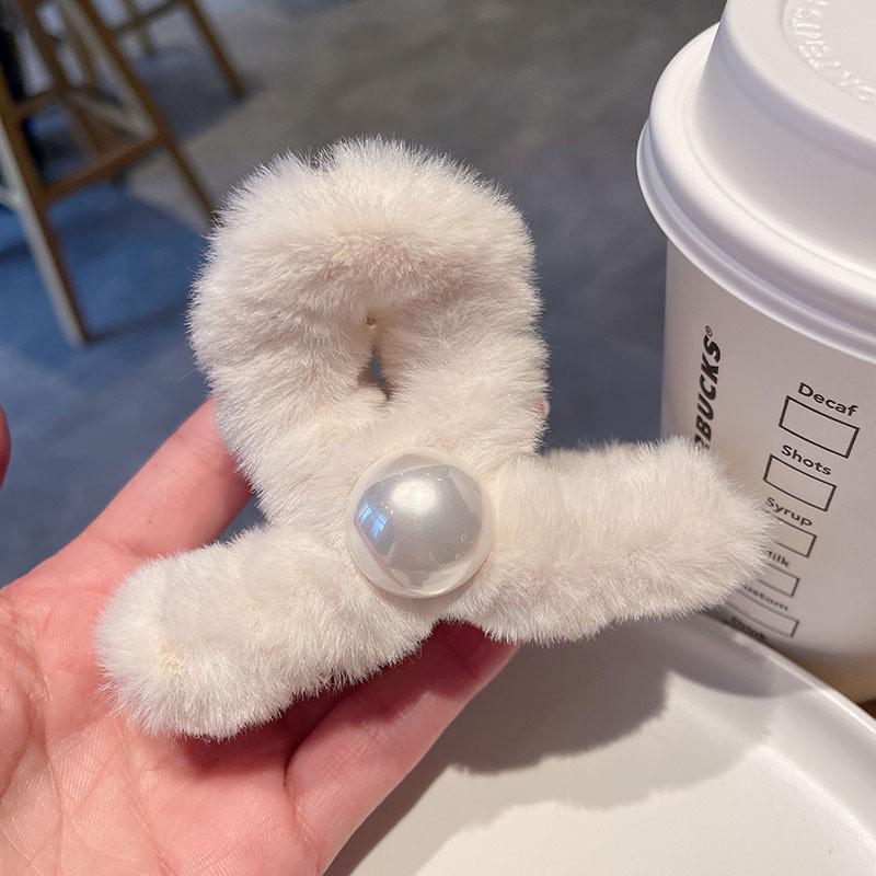 Large Plush Hair Clip: Autumn/Winter Volumizing Shark Clip for Women
