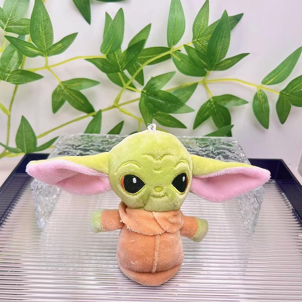 

Плюшевый брелок в виде Малыша Йоды, идеально подходящий для коллекционирования и в качестве подарка