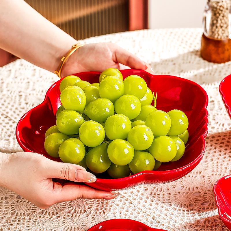 Tomato Ceramic Tableware: Tomato-Shaped Dinner Plates, Heart-Shaped Dessert Bowls, Festive Fruit Plate, Red Storage Jar.
