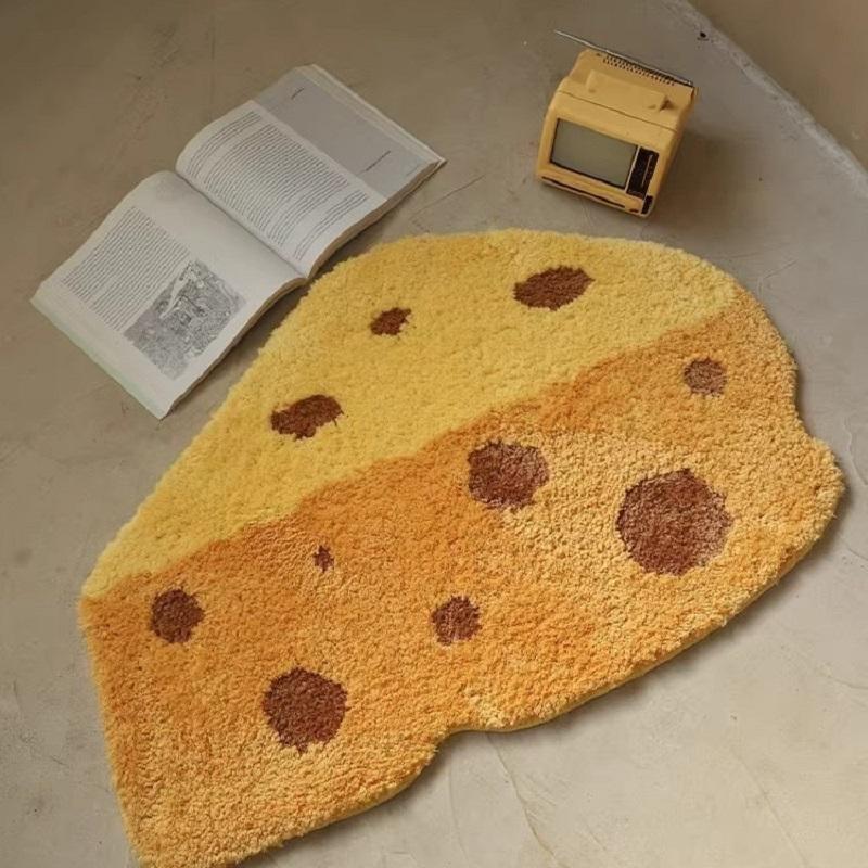 1PC INS Cute Cartoon Shaped Bread Imitation Cashmere Carpet Living Room Bedroom Decoration Thickened Non-Slip Bed Rug