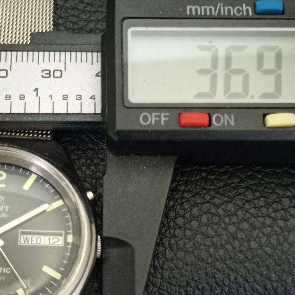 VINTAGE ORIENT AUTOMATIC 46941 JAPAN MENS BLACK COLOR DIAL WATCH a700611-5 R204-a700611