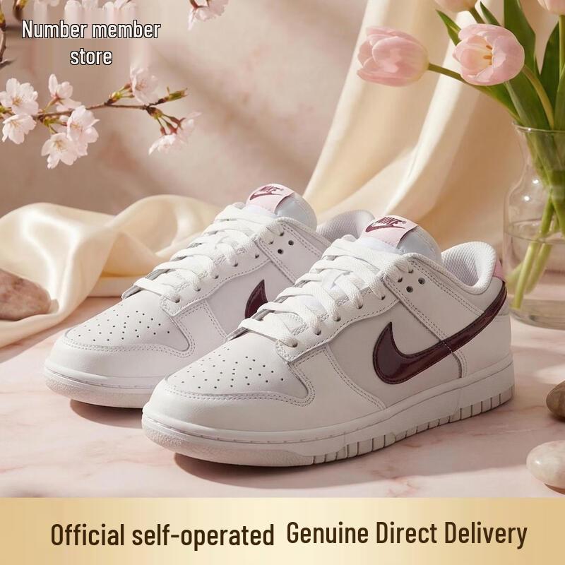 

Nike Women s Dunk Low Casual Shoes US W7