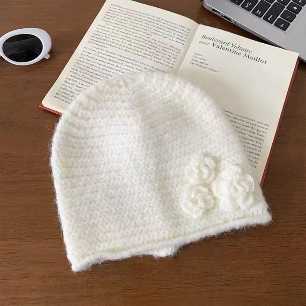 

Korean Style Knitted Woolen Hat Solid Color Flower Beanie Hat Sweet Winter Warm Hat Winter бежевый