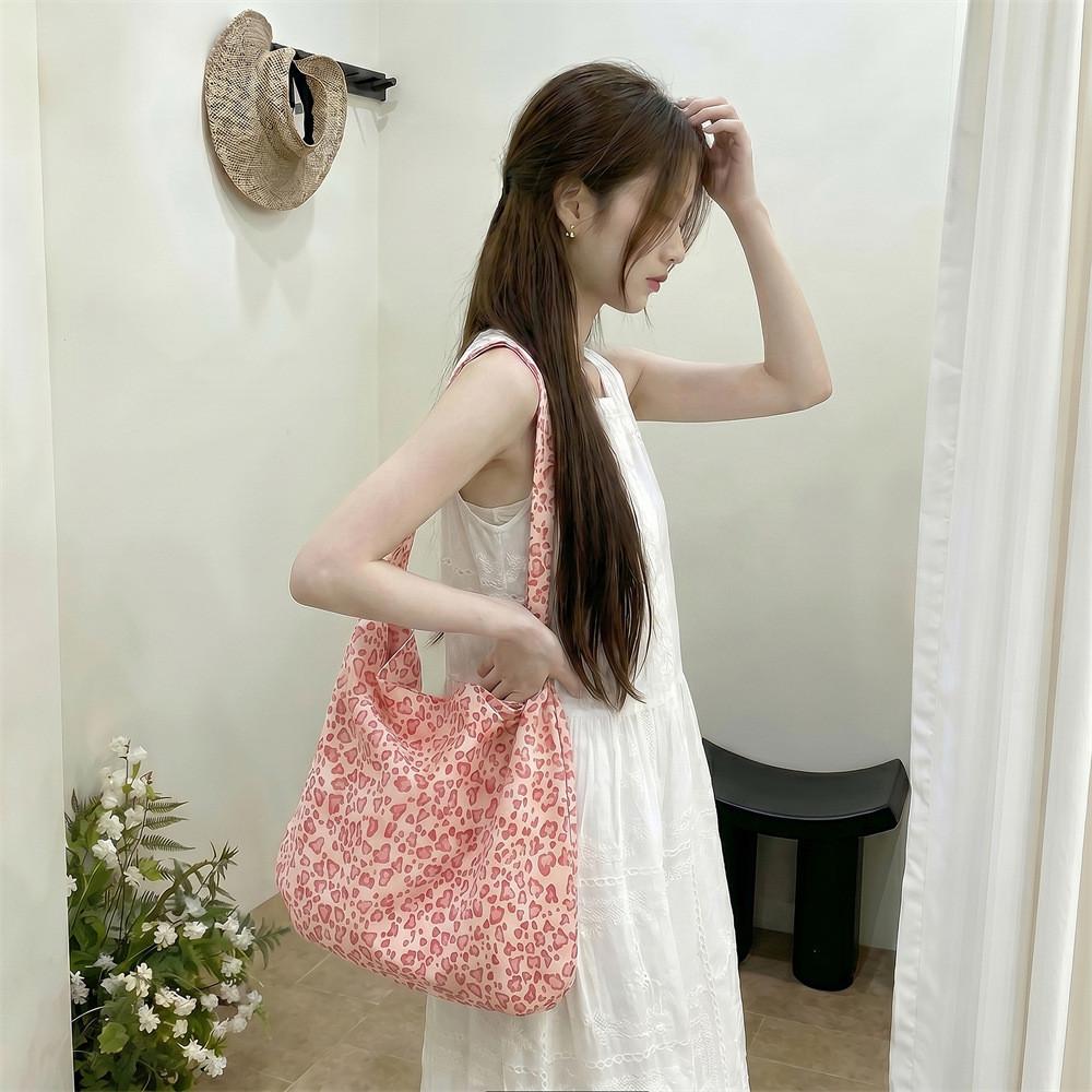 Vintage Leopard Print Canvas Tote Bag With Magnetic Closure For Casual Daily Use