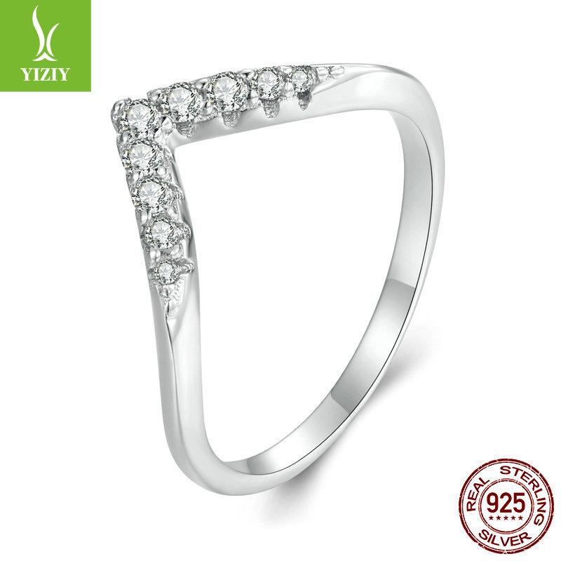 Classic V-Shaped Moissanite Ring For Women, Elegant And Minimalist S925 Sterling Silver Ring Jewelry.