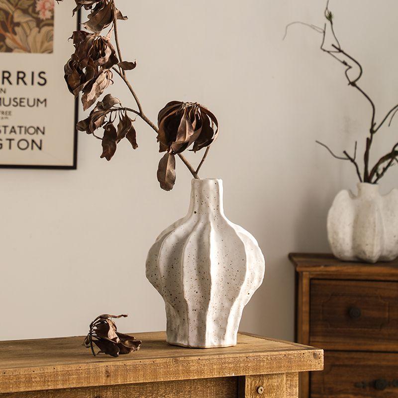 Zen Retro Handmade Rough Pottery Matte White Ceramic Vase Ornaments Home Study Accessories Tea Room Homestay Decoration Crafts