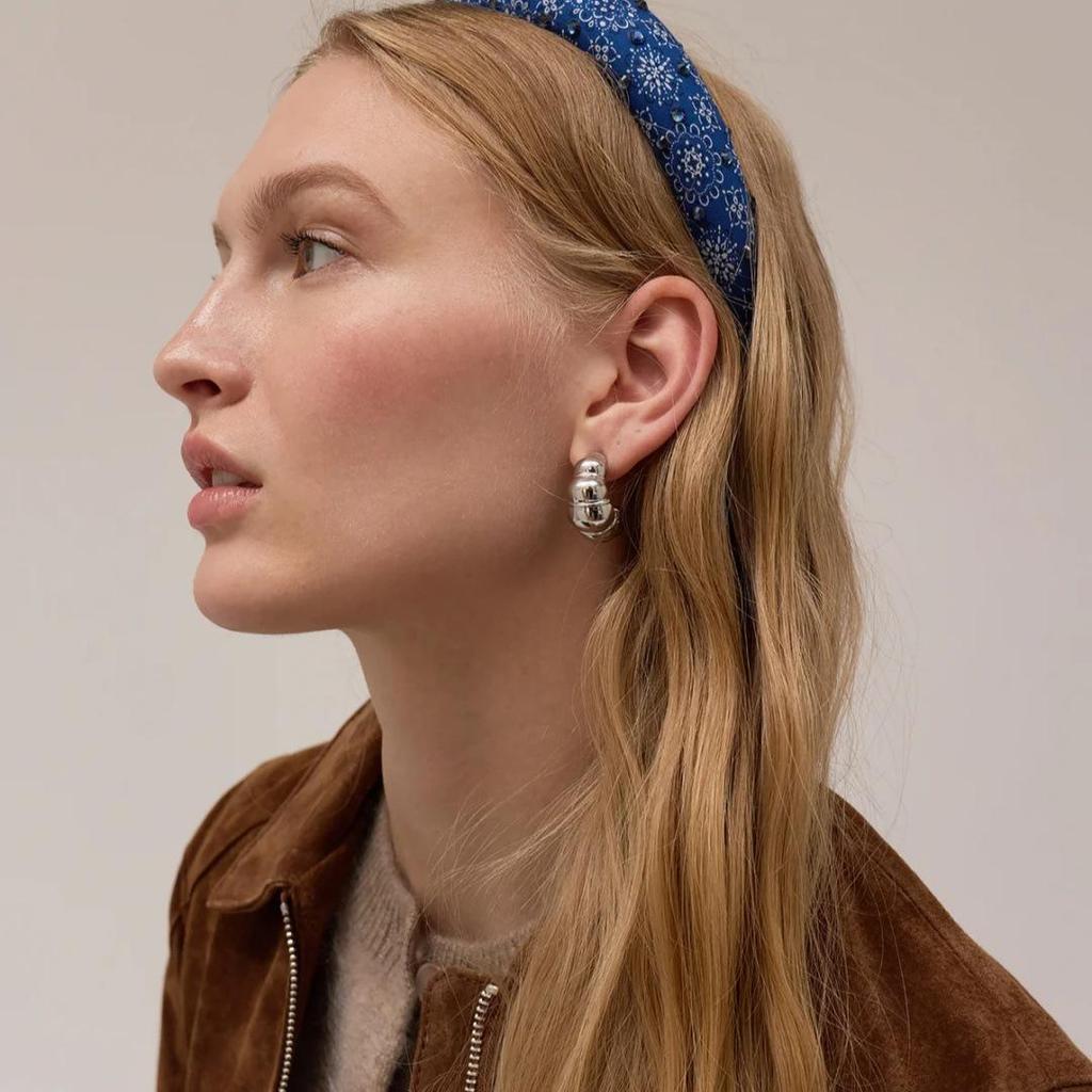 Chic Luxury Irregular C-Shaped Croissant S925 Silver Stud Earrings - Unique European & American Style