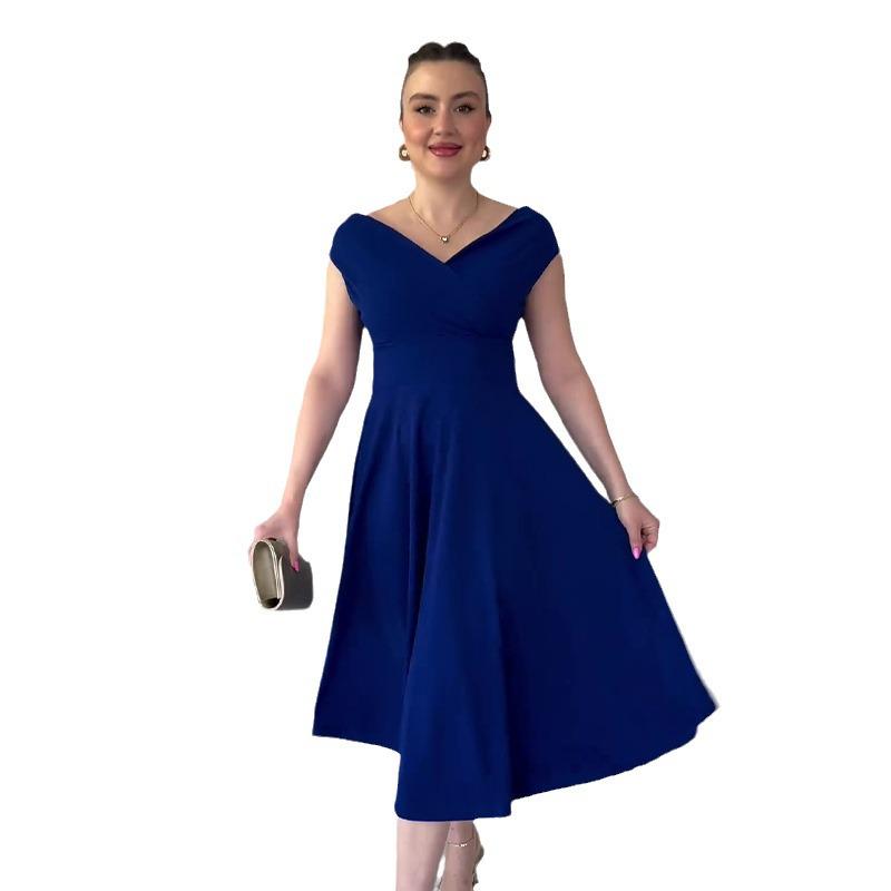2024 European & American Hepburn-Style Solid V-Neck Waist-Cinching Dress