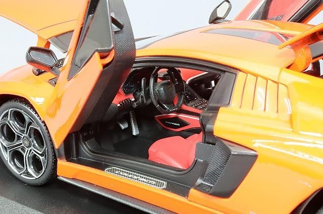Maisto Lamborghini Countach LPI800-4 Orange 1/18 Scale Special Edition Model with Display Base, Openable Doors, and Working Suspension
