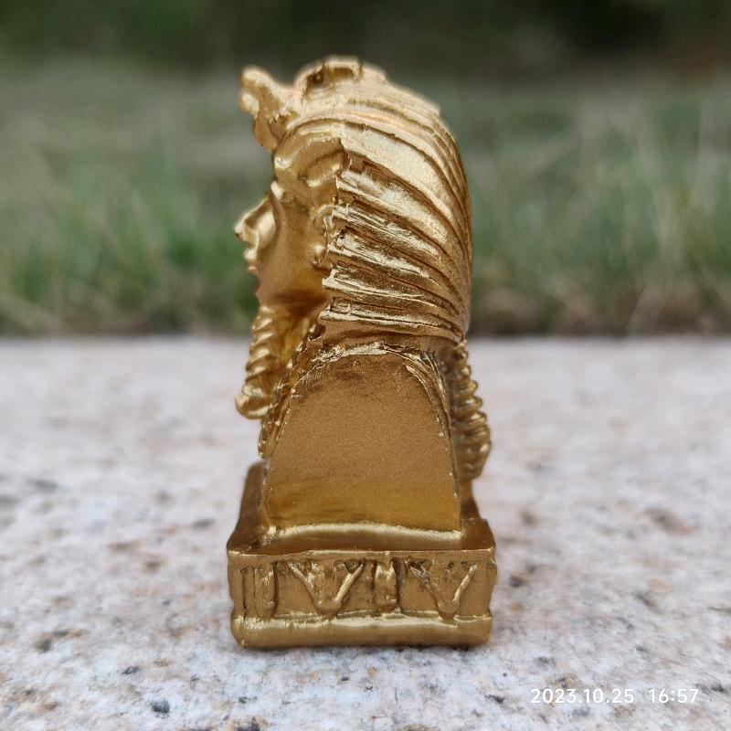 Ancient Egyptian Pharaoh Queen Tutankhamun Mummy Prop