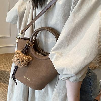 Fashion Handbag Casual Messenger Bag 2025 New Trend Foreign Style Simple Personality One Shoulder Hand Carrying Bucket Bag Woman