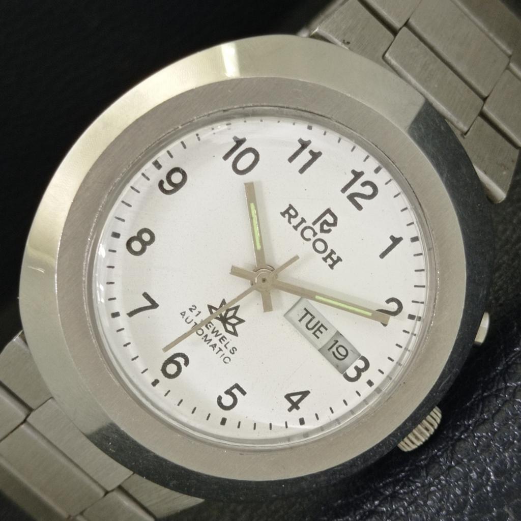 GENUINE VINTAGE RICOH R31 AUTOMATIC JAPAN MENS WHITE COLOR DIAL WATCH A500645-5 R153-a500645