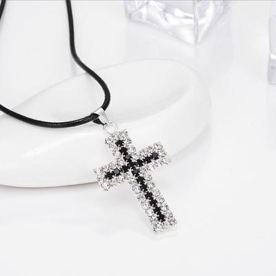 European and American Fashion Jewelry Atmosphere Fashion Rhinestone Cross Necklace