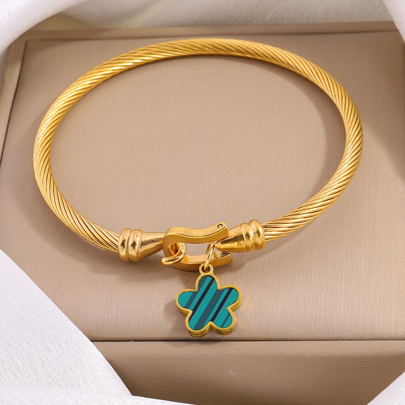 Steel Wire Light Luxury Five-flower Pendant Women's Fashion Niche High-end Bracelet