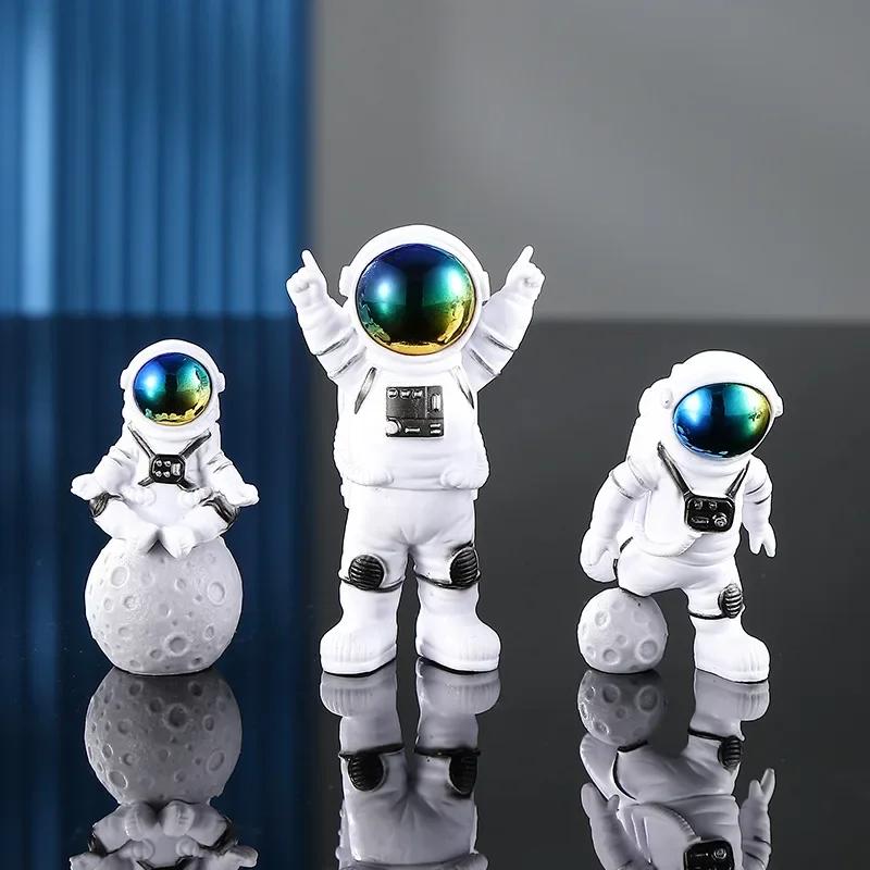 3 pcs Astronaut Figure Statue Figurine Spaceman Sculpture Educational Toy Desktop Home Decoration Astronaut Model For Kids Gift