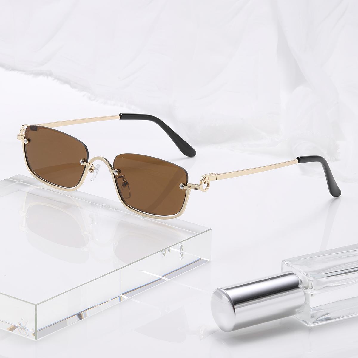 

Солнцезащитные очки Small Box Square New Personality Metal Ocean Солнцезащитные очки женские Advanced Street Очки коричневый