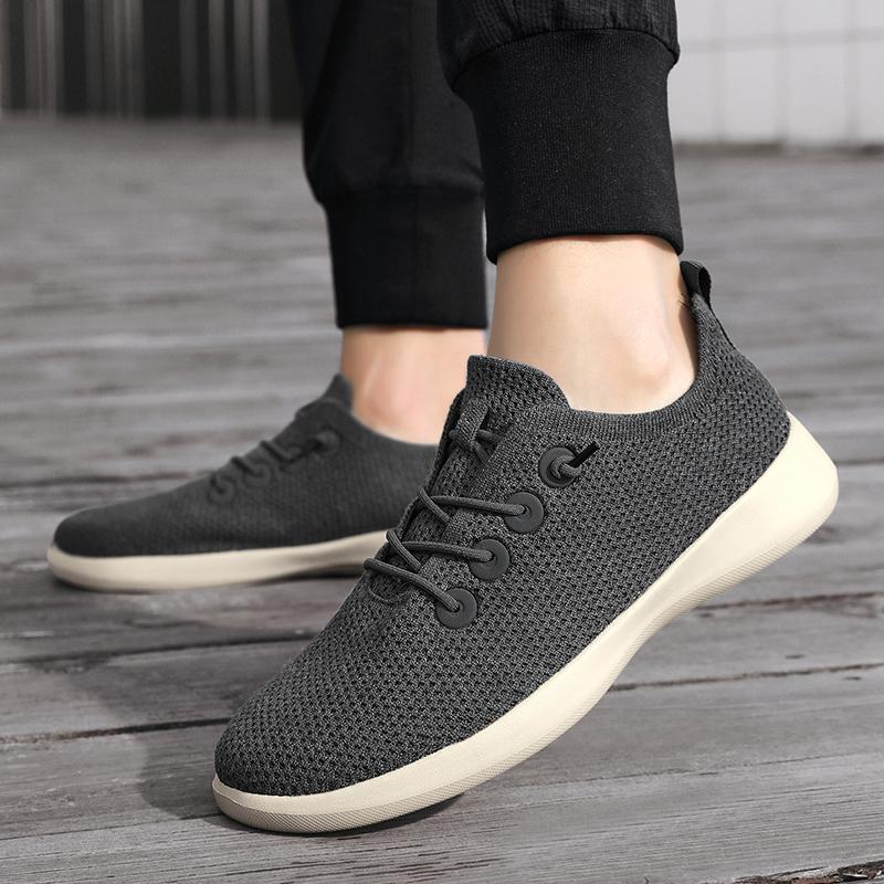 Chaussures de sport universelles en maille respirante pour hommes et femmes à pieds larges simples Chaussures plates décontractées légères Chaussures de marche d'été fraîches