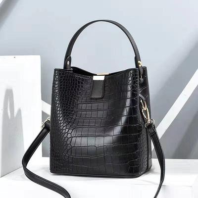 Vintage Crocodile Pattern Bucket Bag Women PU Leather Shoulder Bag Big Capacity Handbag Luxury Crossbody Bag
