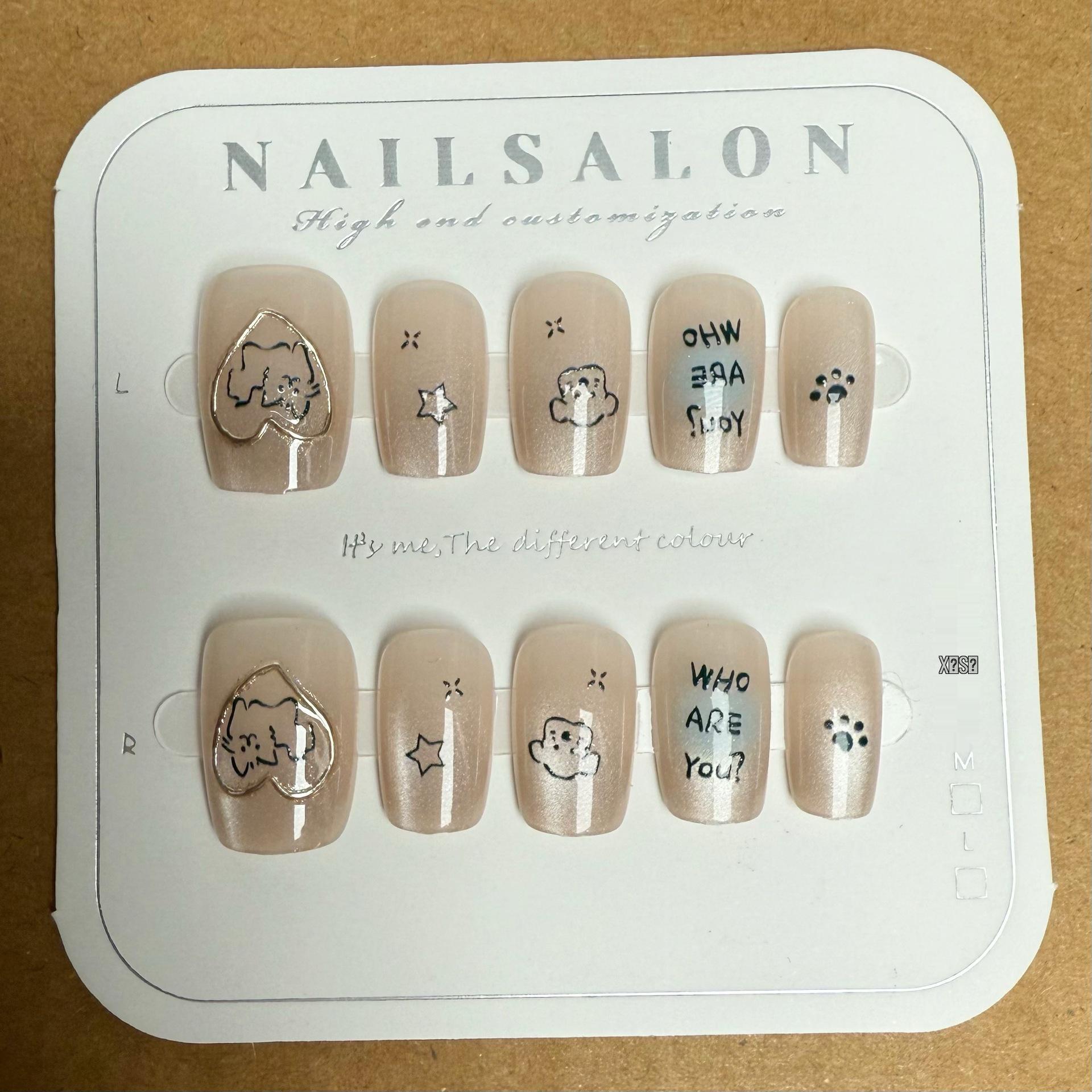 

Adorable Samoyed Press-On Nails with Heart Gold Foil and Playful Puppy Art