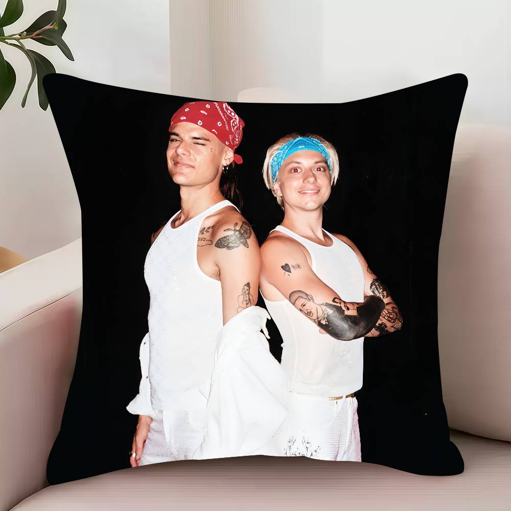 C-Ca7riel Papota P-Paco Amoroso Pillow Case Decor Protective Covers Comfortable soft for Sofa Living Room Home office