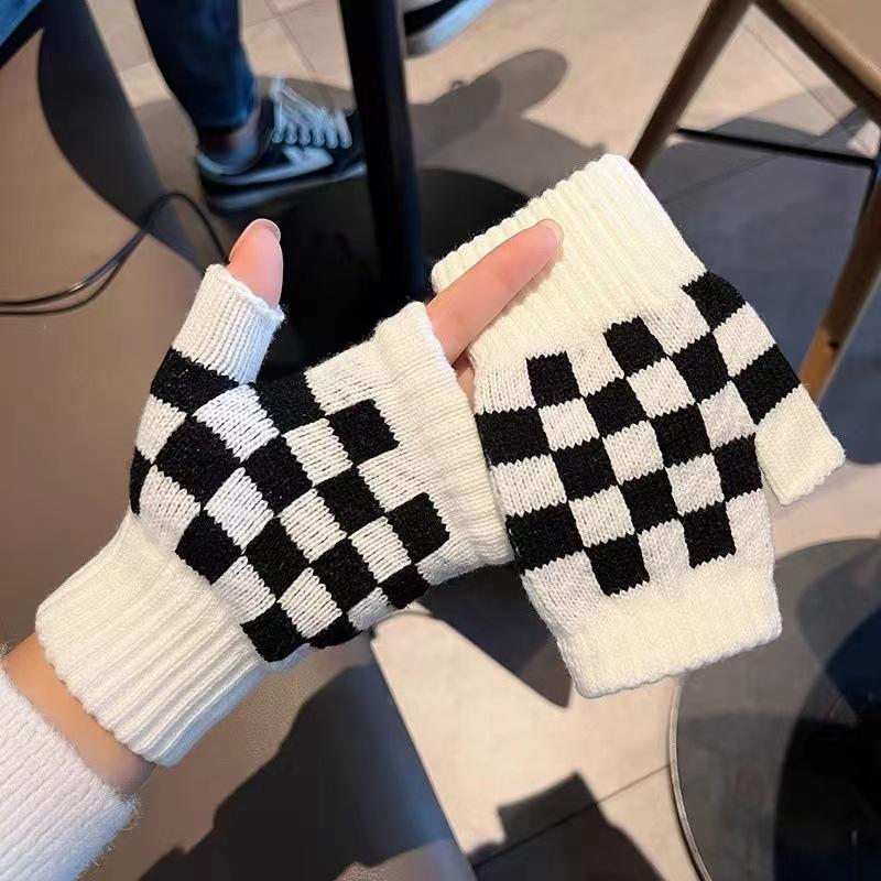 Female Knitted Winter Student Writing Cycling Warmth 2025 New Couple Black and White Checkered Half Finger Gloves