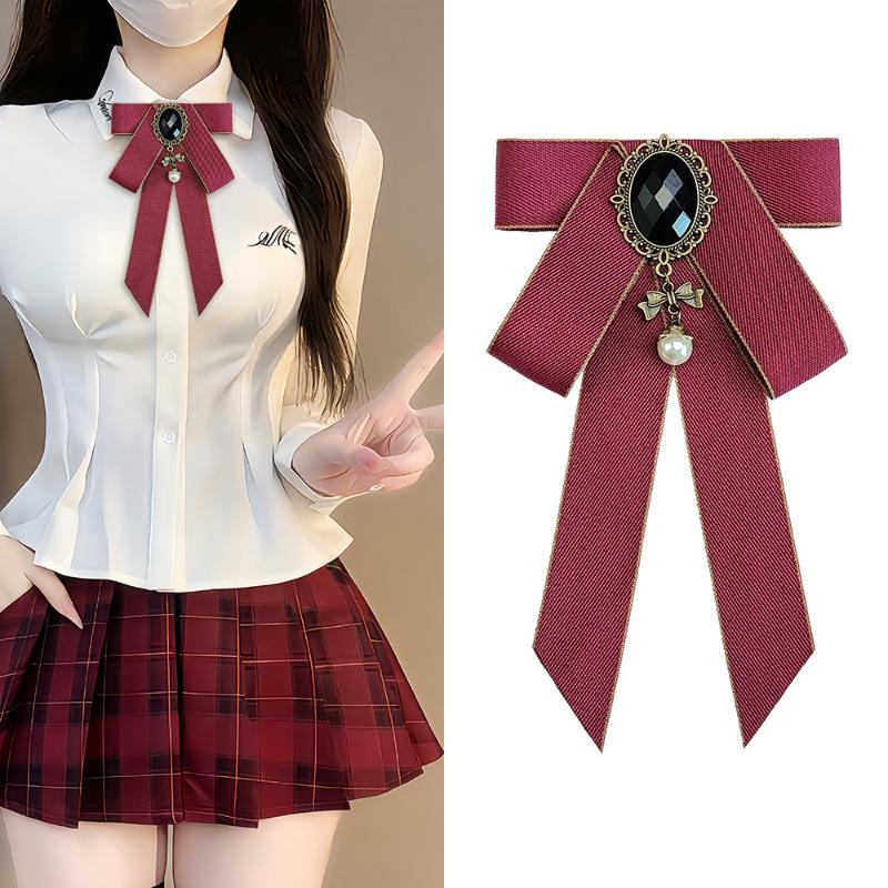 Heritage Style Bow Tie Pearl Adorned Neck Accessory for Sophisticated Events