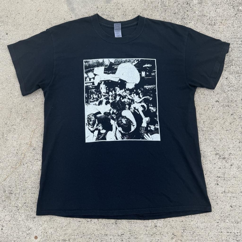 VINTAGE TURNSTILE ANTI GRAVITY SHIRT LARGE 2015 stage dive title fight band Unisex T-Shirt