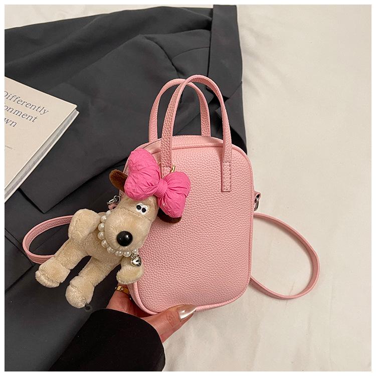 This year's popular fashion messenger small bag for women 2025 spring new trendy retro shoulder commuter bowling bag for women