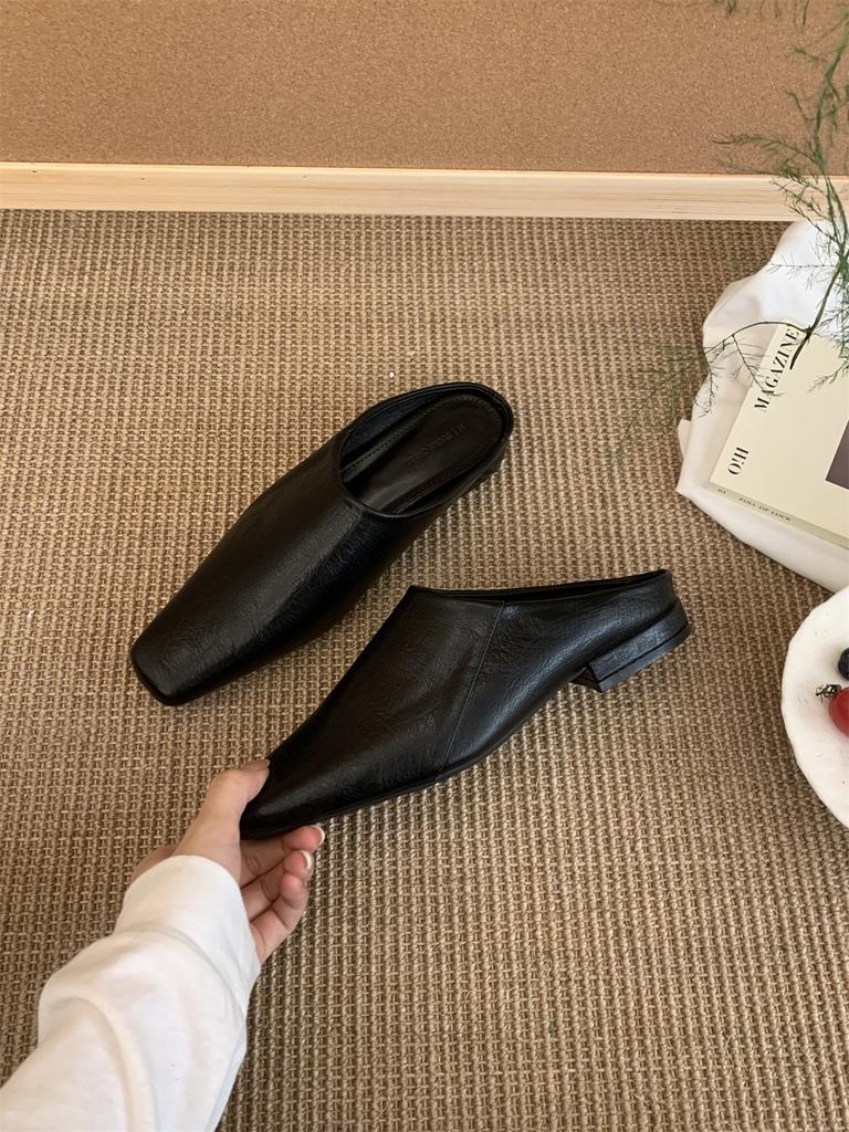 Fashion Mules Women Covered Toe Heels Slippers Female Outdoor Summer Sliders High Quality Flat Heels Casual Outdoor Dress Mules Shoes