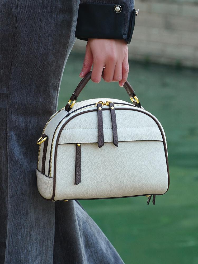 Women's Handbag - Stylish and Vegan, Lots of Colors.
