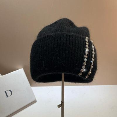 Bonnets Chapeaux en Fourrure de Lapin Véritable avec Strass Lettres Chapeau Tricoté Chaud Hiver Femme Marque Célèbre Bonnet Décontracté Dame Casquette de Ski