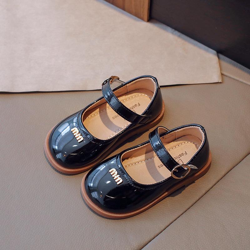 "2025 Jarní Dívčí Jednobarevné Kožené Boty na Vysokém Podpatku - Styl Malé Princezny na Vystoupení"