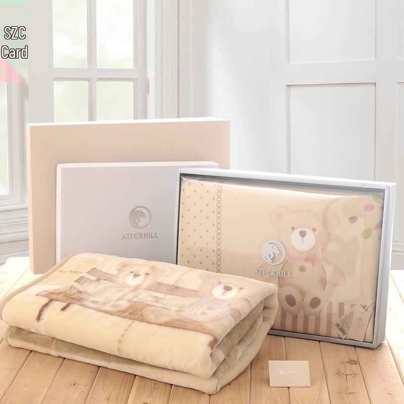 Boîte Cadeau Bébé Quatre Saisons: Vêtements et Articles en Coton Pur pour les Célébrations des 100 Jours et de la Pleine Lune.